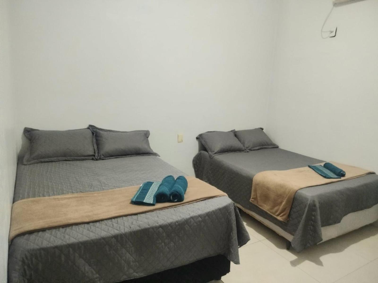 Casa De Hospedes Proximo Ao Aeroporto بالماس المظهر الخارجي الصورة
