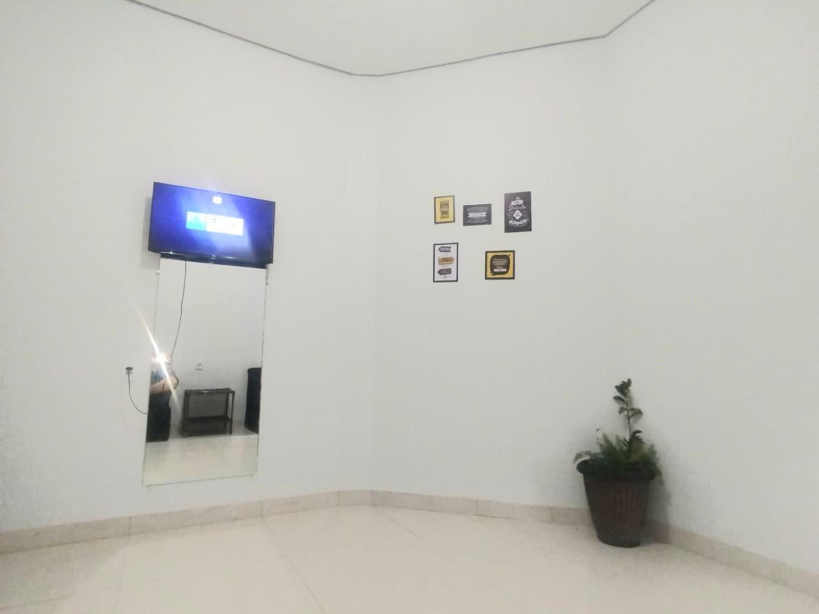 Casa De Hospedes Proximo Ao Aeroporto بالماس المظهر الخارجي الصورة